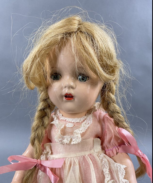 Image for LOT OF DOLLS.