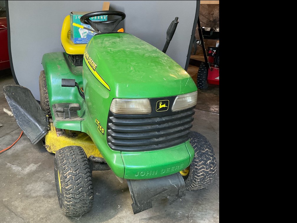 John Deere LT155 Riding Mower