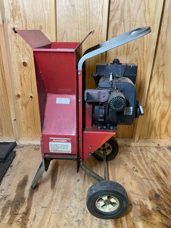 Troy-Bilt Tomahawk Shredder