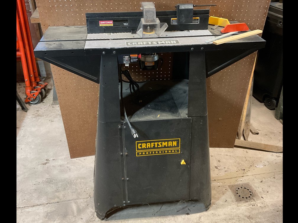 Craftsman Professional Router Table and Accessories