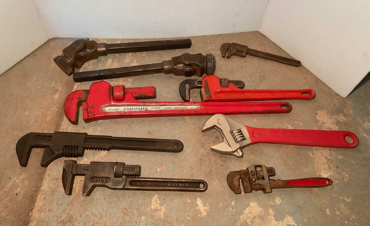 Ridgid, Craftsman, and Trimo Wrenches with U-Joints
