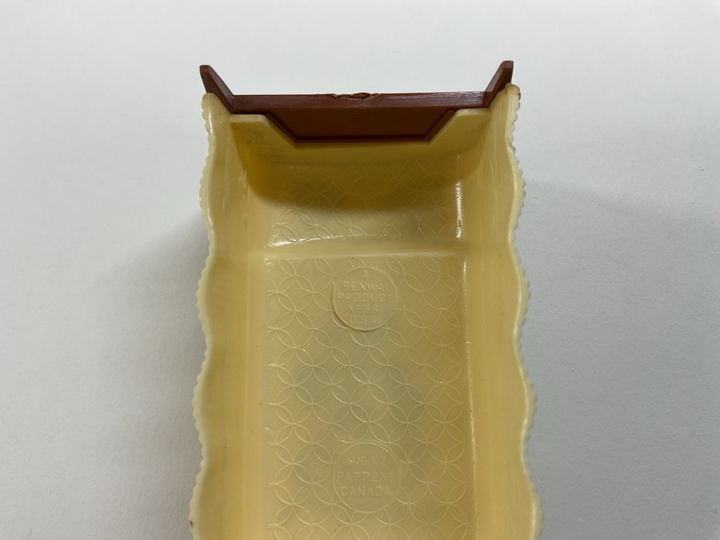 Image for 1950's-1960's DOLLHOUSE FURNITURE.