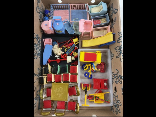Image for 1950's-1960's DOLLHOUSE FURNITURE.