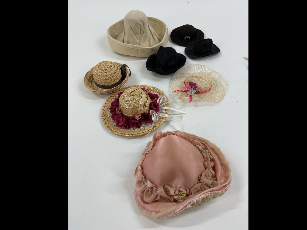 Image for LOT OF DOLLS/OTHER.