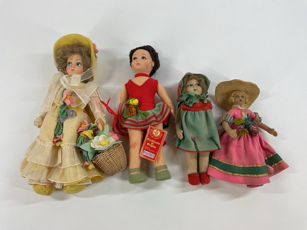 Image for LOT OF FELT DOLLS.