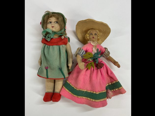 Image for LOT OF FELT DOLLS.