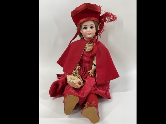 Image for ANTIQUE BISQUE DOLLS.