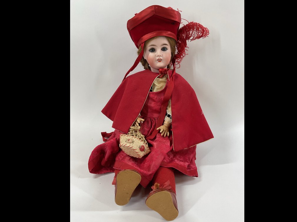 Image for ANTIQUE BISQUE DOLLS.