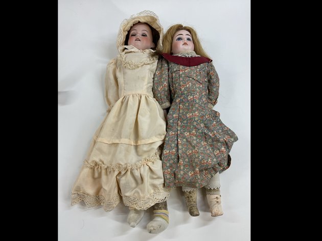 Image for ANTIQUE BISQUE DOLLS.
