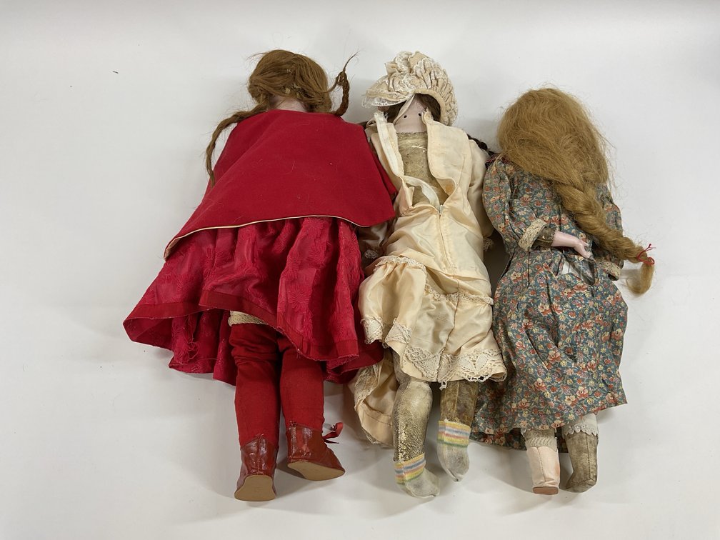 Image for ANTIQUE BISQUE DOLLS.