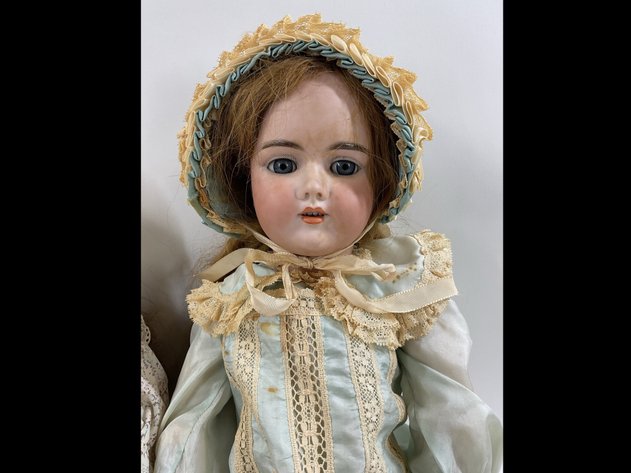 Image for ANTIQUE BISQUE DOLLS.