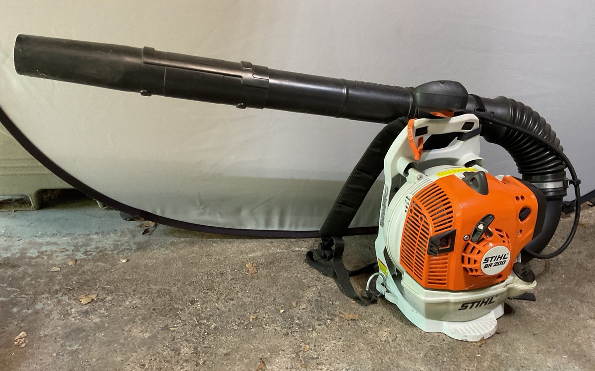 Stihl BR 200 Backpack Leaf Blower