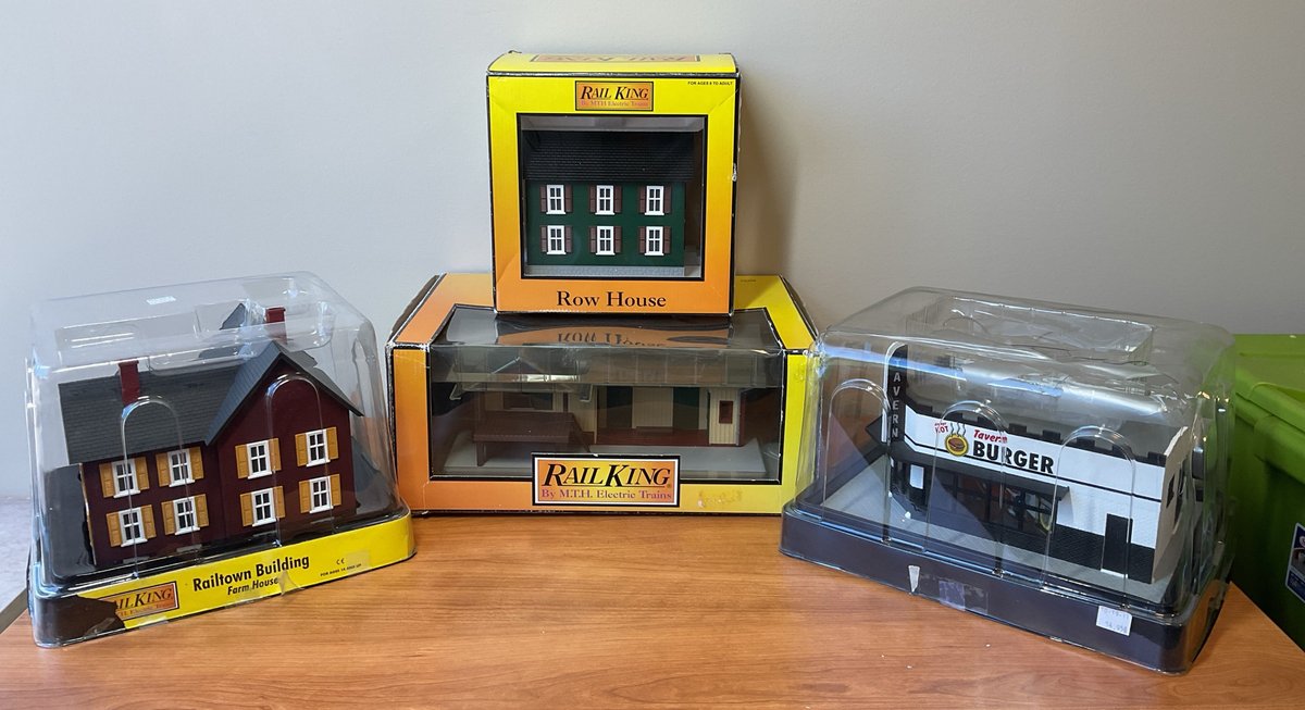 RailKing by M.T.H. O Gauge Model Train Buildings