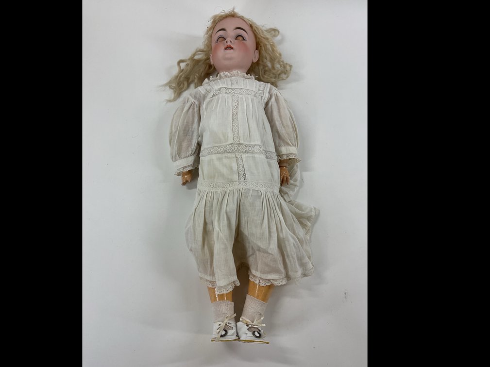 Image for GERMAN BISQUE DOLLS.