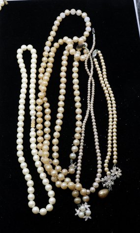 Image for Costume Necklaces