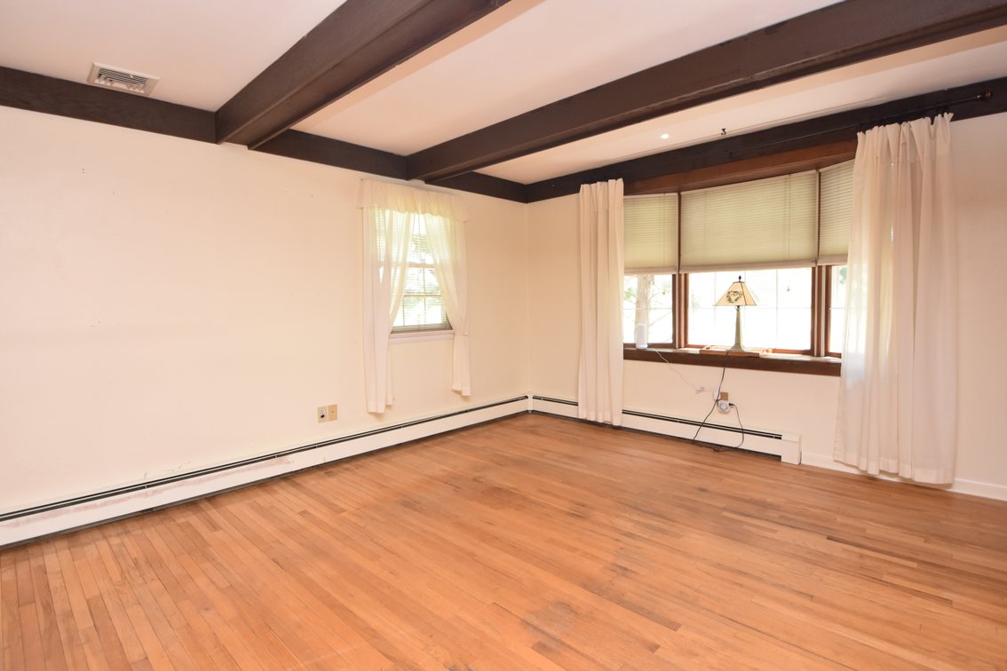 Image for Sale Pending | Real Estate For Sale | 571 Township Line Rd, Telford PA 18969