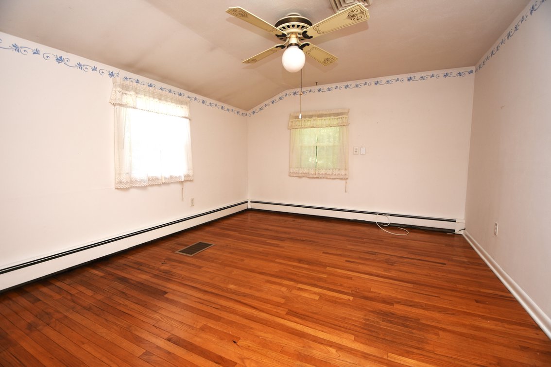 Image for Sale Pending | Real Estate For Sale | 571 Township Line Rd, Telford PA 18969