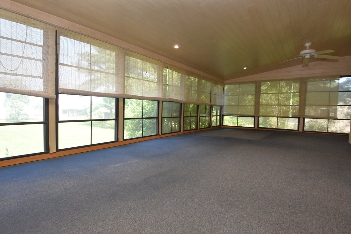 Image for Sale Pending | Real Estate For Sale | 571 Township Line Rd, Telford PA 18969