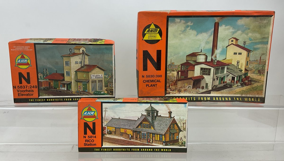 Image for N Gauge Train Buildings and Accessories