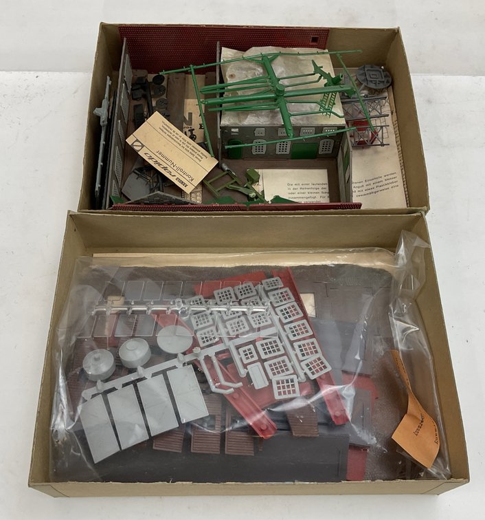 Image for N Gauge Train Buildings and Accessories