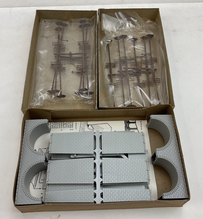 Image for N Gauge Train Buildings and Accessories