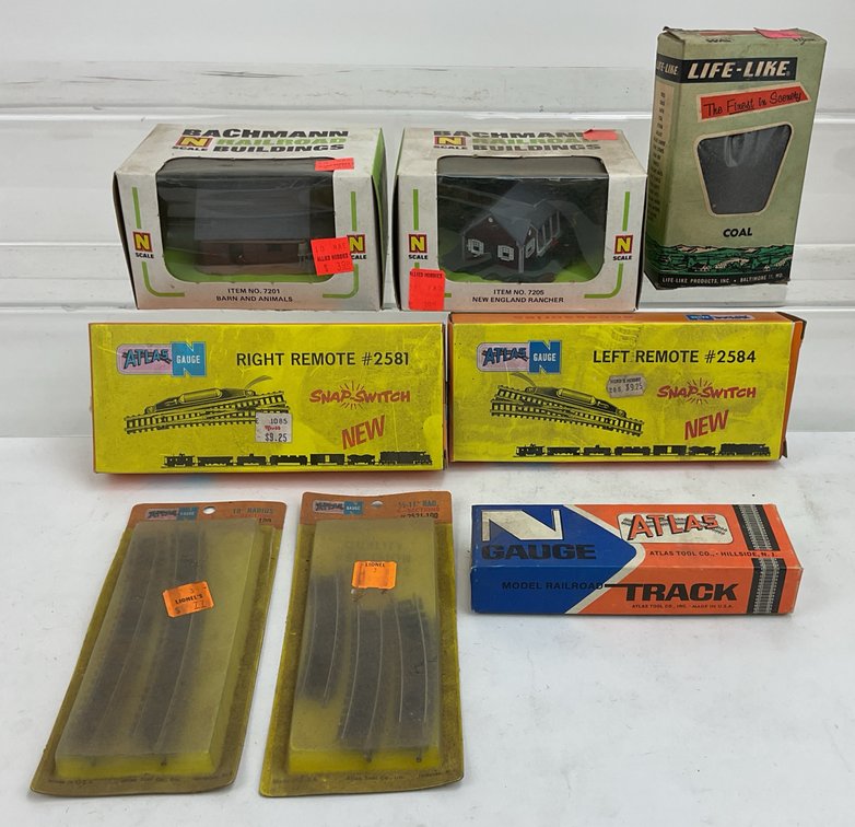 Image for N Gauge Train Buildings and Accessories