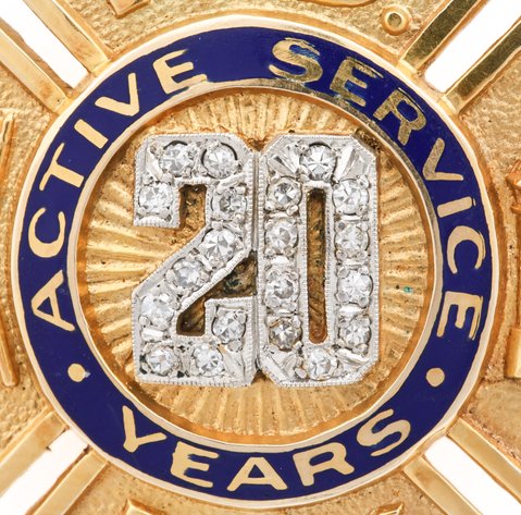 Image for 14K Gold FDNY 20 Year Service Presentation Badge