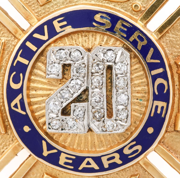 Image for 14K Gold FDNY 20 Year Service Presentation Badge