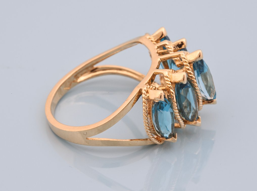 Image for 14K YG Blue Topaz Ring