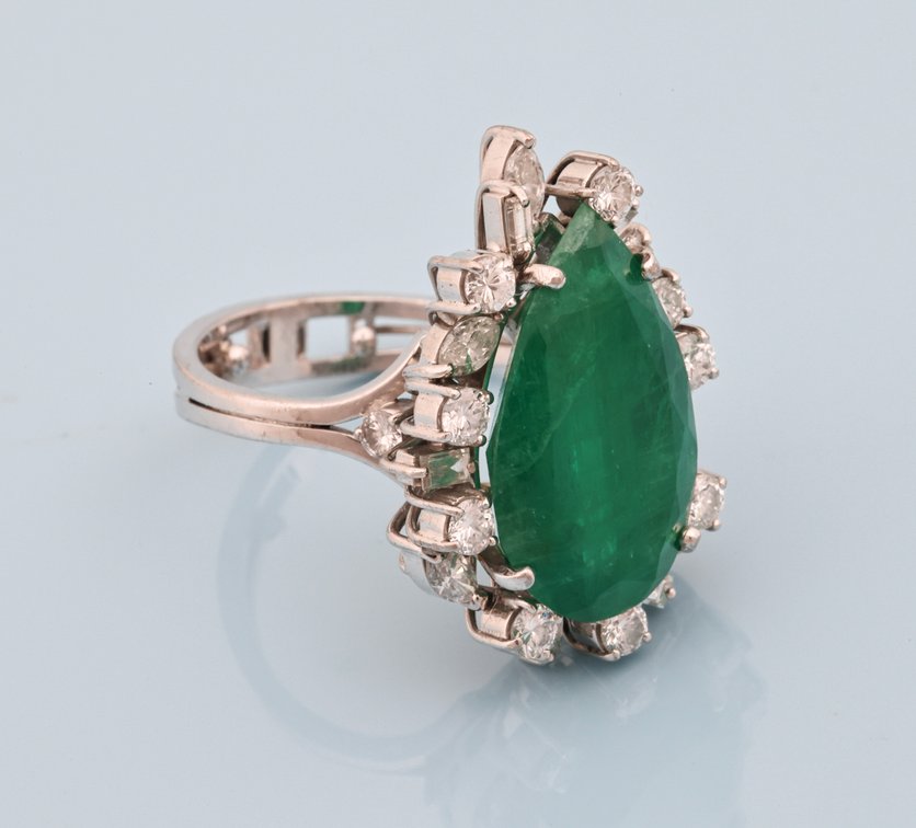 Image for 18k WG Emerald Diamond Ring