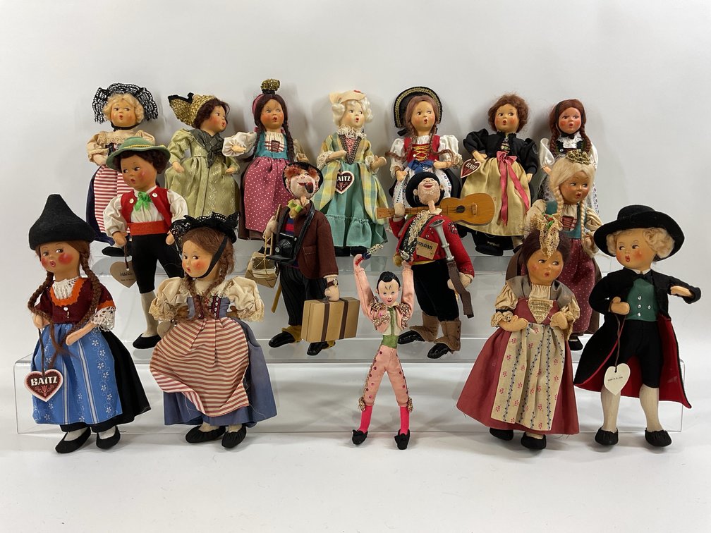 Image for Modern, Collectible and Antique Dolls | September 29, 2026 at 7:00 PM