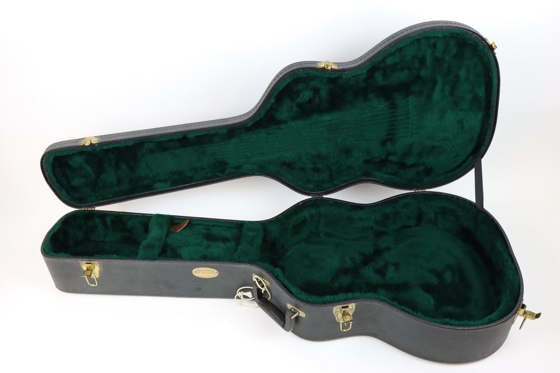 Image for CF Martin Guitar Case