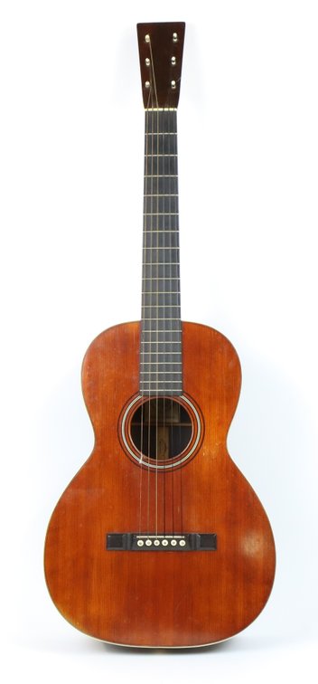 CF Martin Guitar