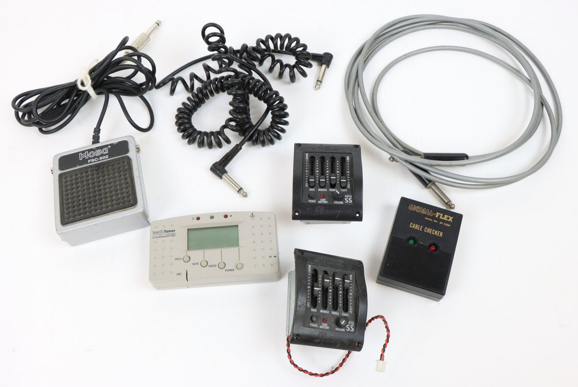 Image for Box Lot of Assorted Items