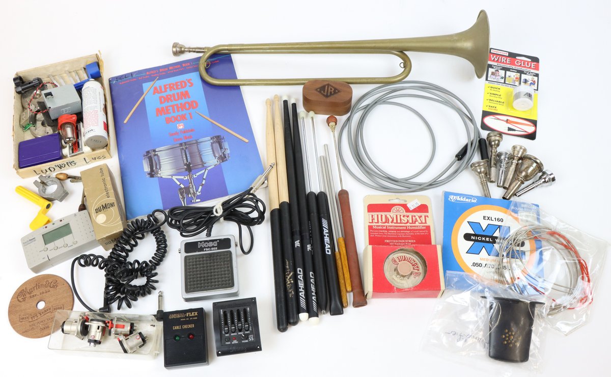Box Lot of Assorted Items