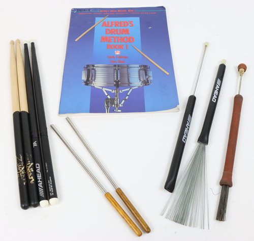 Image for Box Lot of Assorted Items
