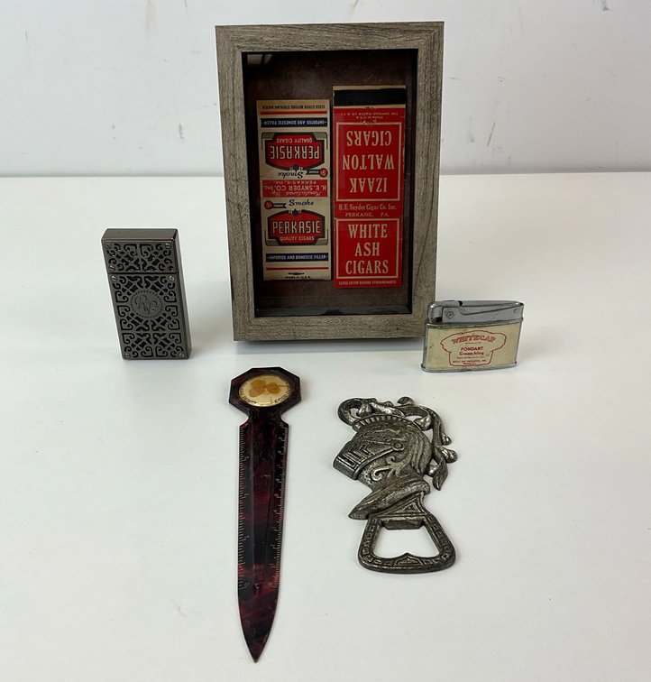 Assorted Tobacciana and Desk Accessories