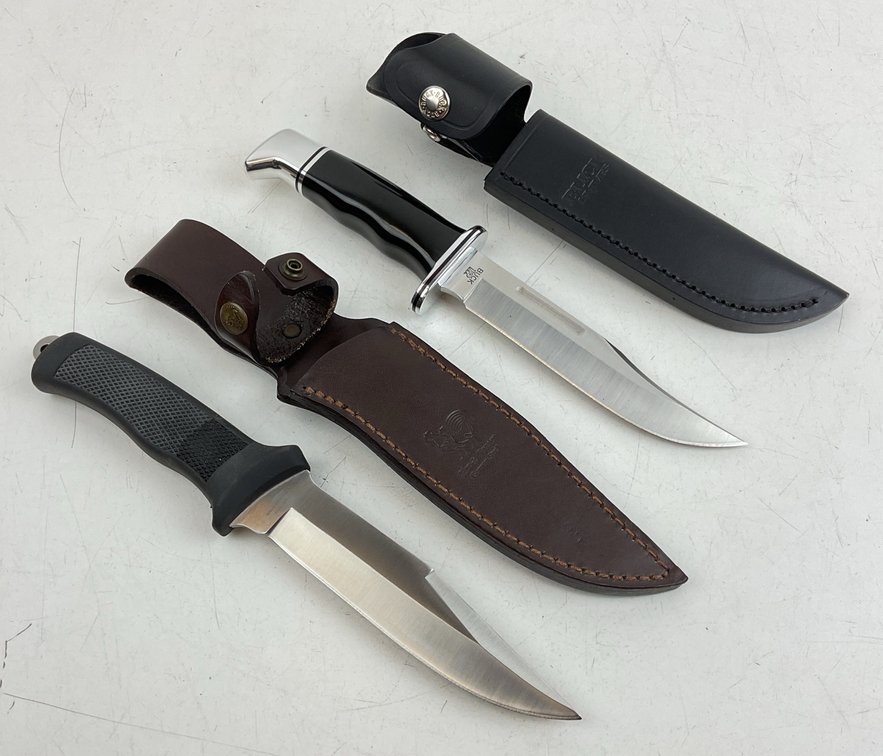 Fixed-Blade Hunting Knives with Sheaths (2)