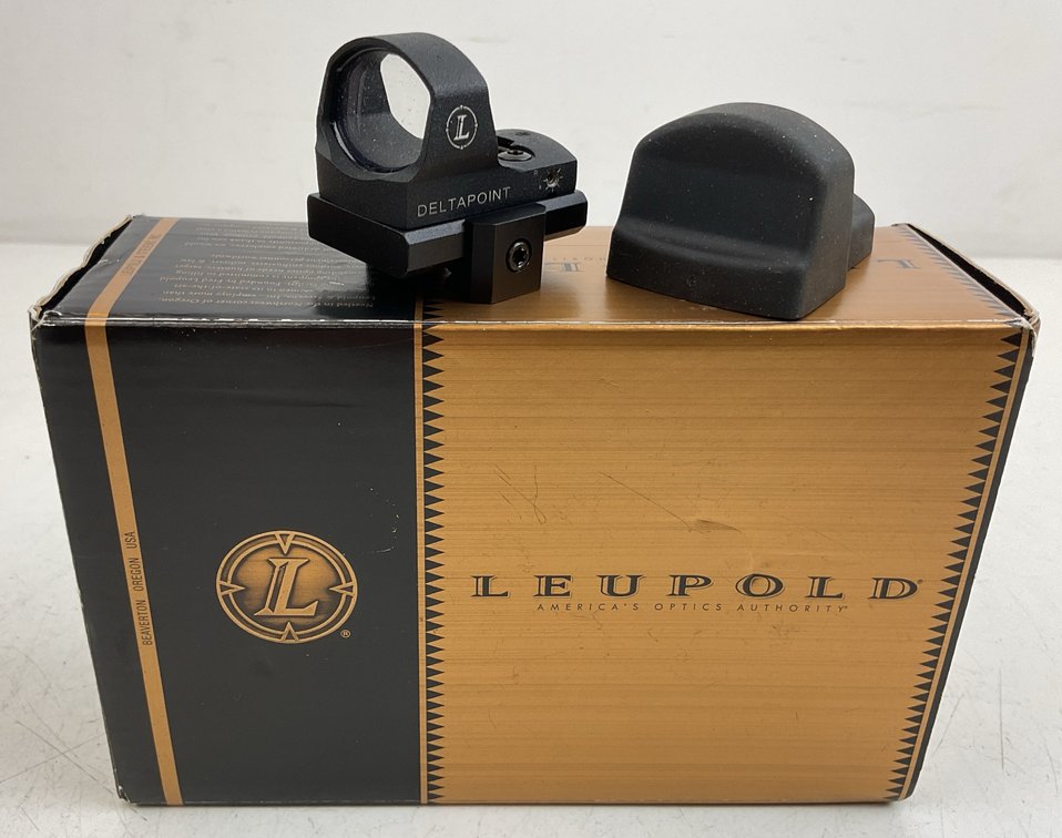 Leupold DeltaPoint 3.5 MOA Reflex Sight with Mount and Box