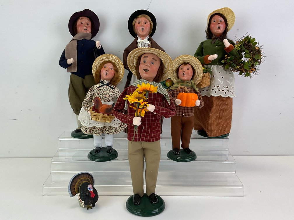 Byer's Choice Thanksgiving Carolers