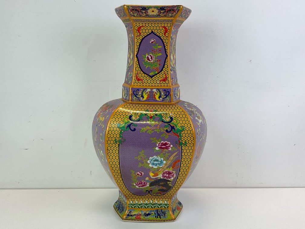 Chinese Porcelain Vase