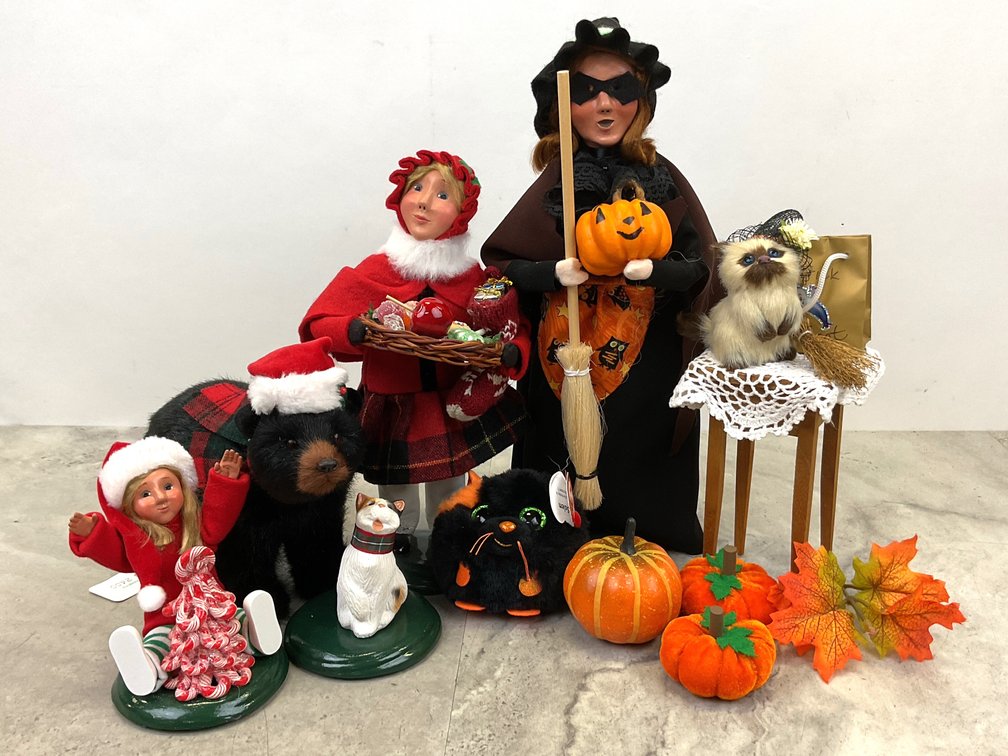 Byer's Choice & Holiday Decor