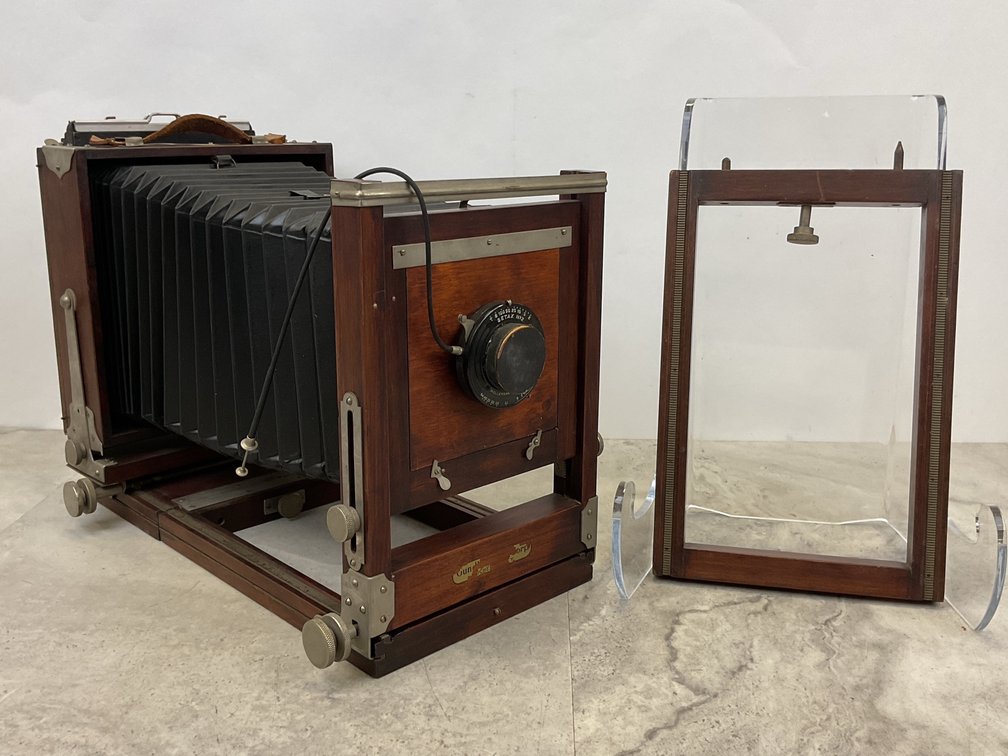 Gundlach Wooden Large Format Field Camera