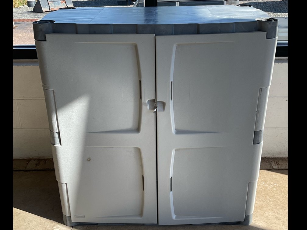 Rubbermaid Plastic Storage Cabinet