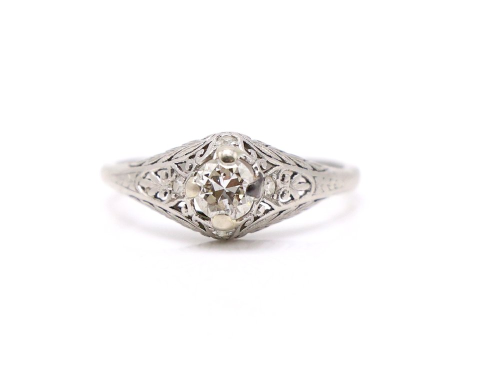 14k WG Ring