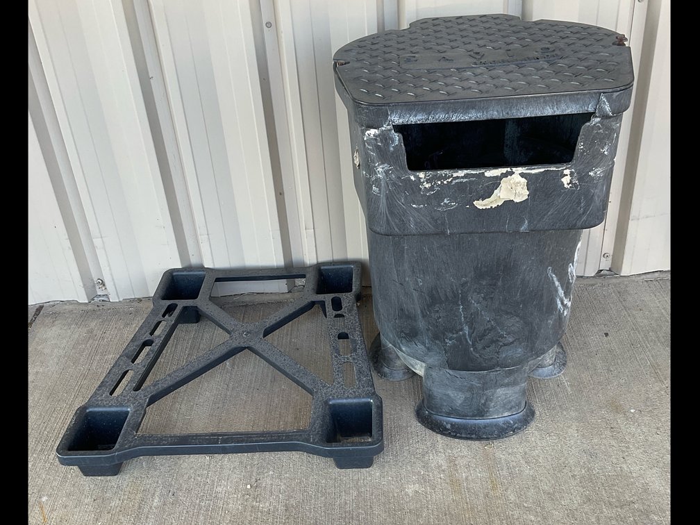 Savio Livingponds Waterfall Filter and Bavis Waste Receptacle