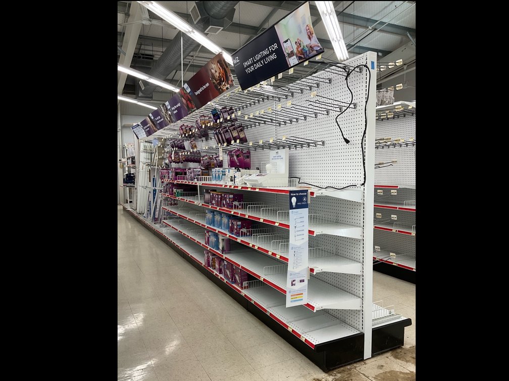 Double-Sided Metal Gondola Store Shelving