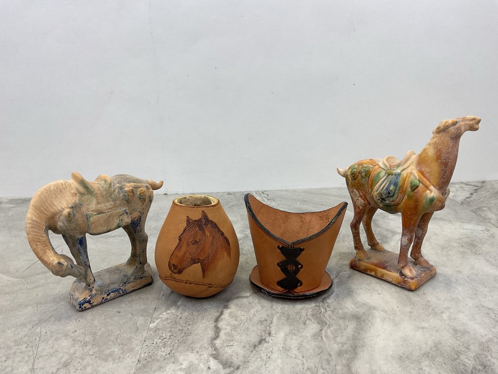 Tang-Style Figurines and Leather Cup Set