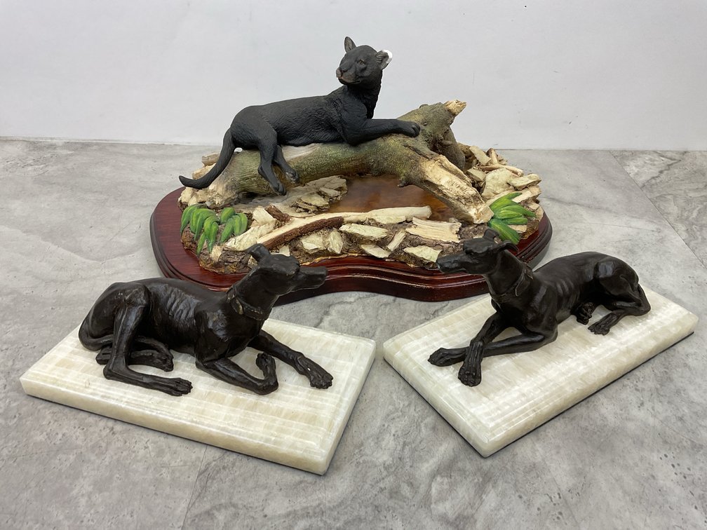 Black Panther and Greyhound Figurals