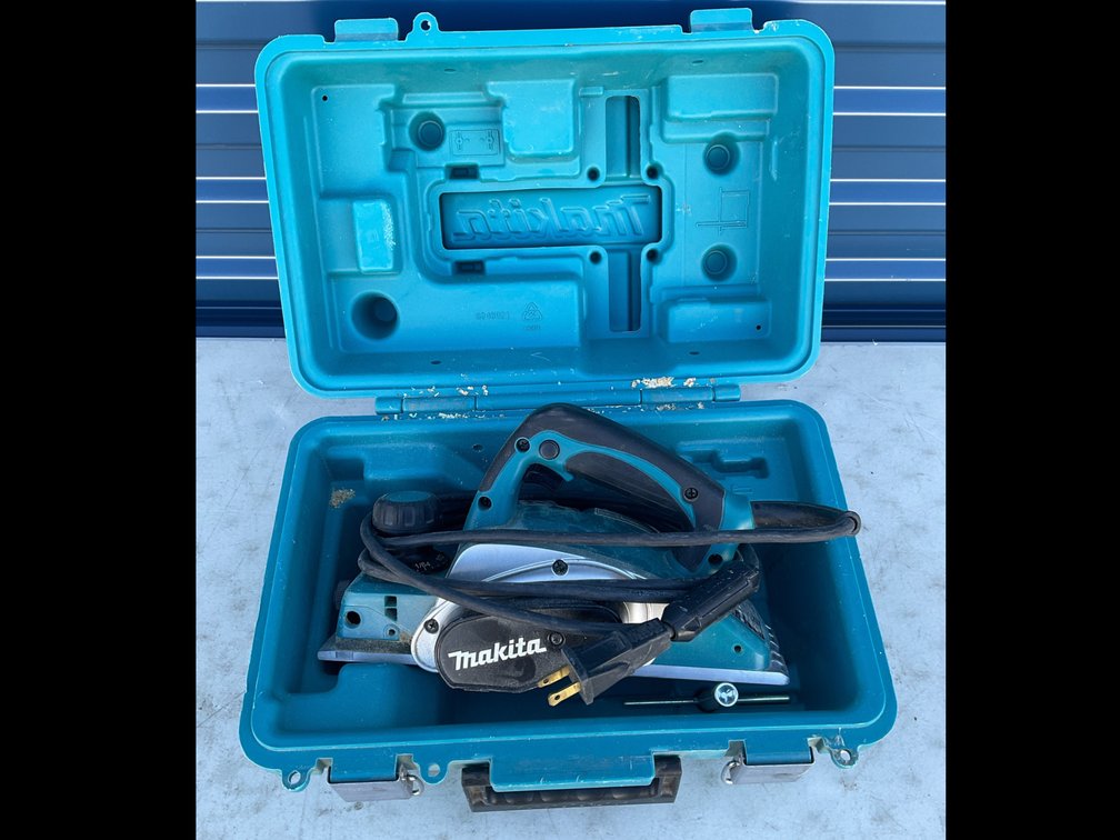 Makita KP0800 3-1/4 In. Corded Hand Planer